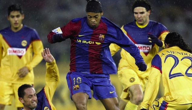 Ronaldinho destaco en el partido entre ambos clubes en el Mundial de Clubes